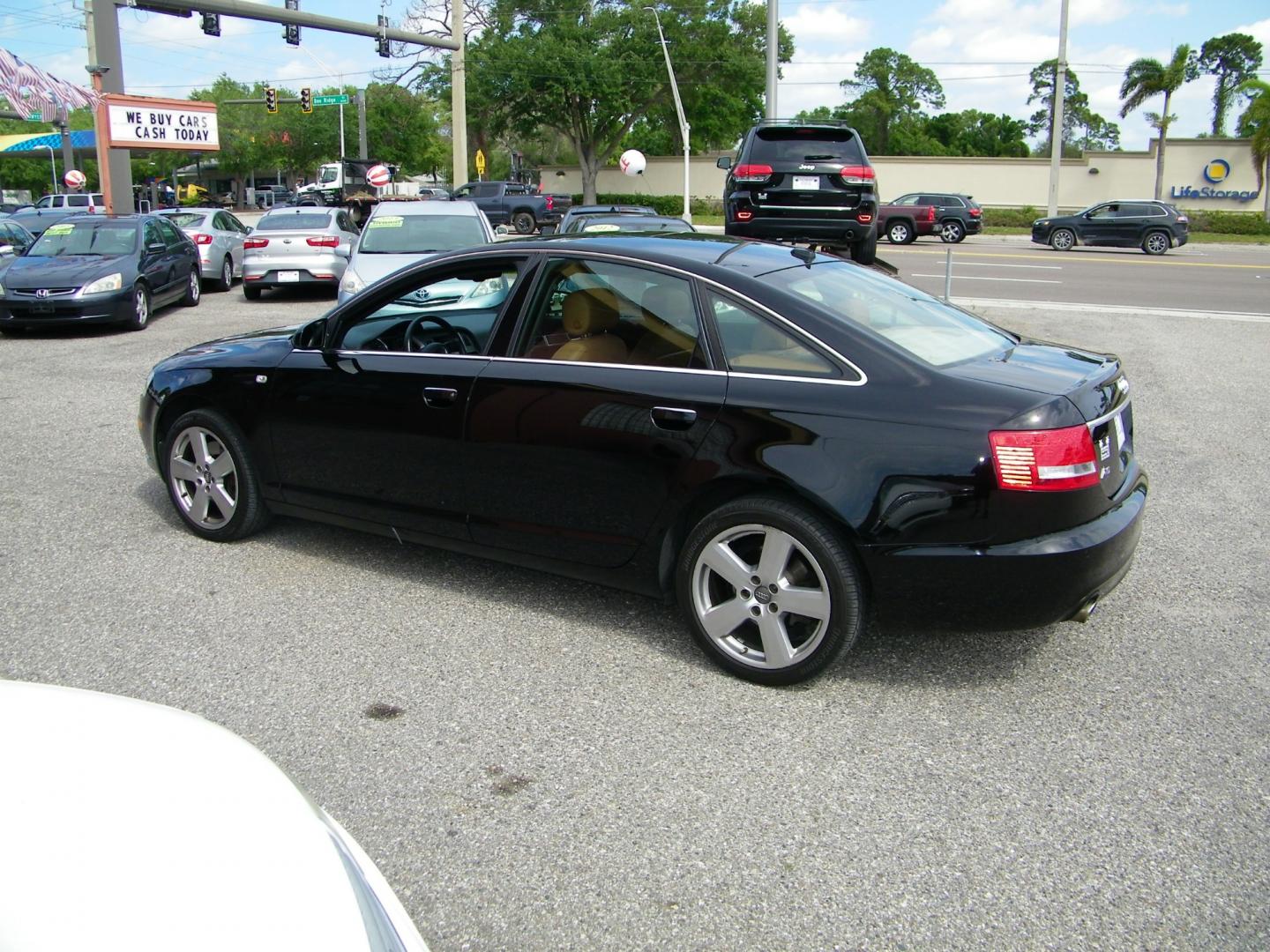 2008 Black /Saddle Audi A6 3.2 with Tiptronic (WAUDH74F18N) with an 3.1L V6 DOHC 24V engine, 6-Speed Automatic Overdrive transmission, located at 4000 Bee Ridge Road, Sarasota, FL, 34233, (941) 926-0300, 27.298664, -82.489151 - Photo#3